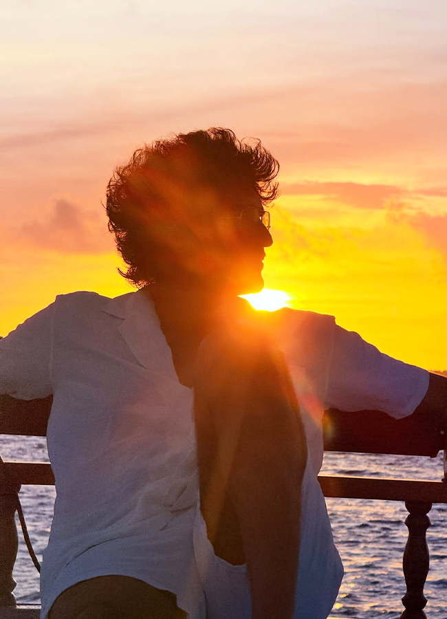 Hero-Heroine Couple Vacationing in the Maldives (Photos)5
