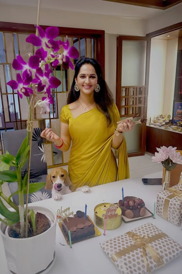 Guppedanthamanasu serial fame Jyoti Poorvaj Birthday celebrations Photos2