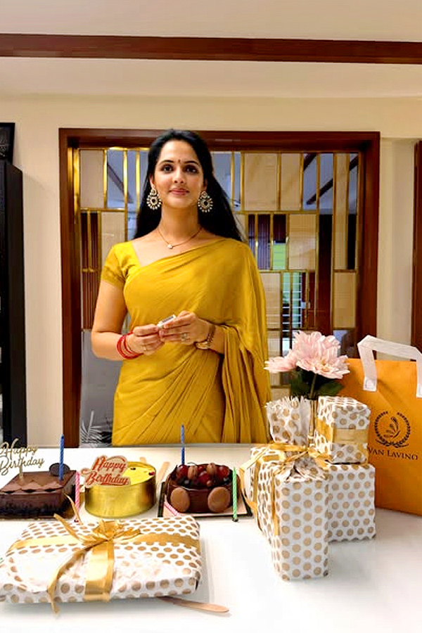 Guppedanthamanasu serial fame Jyoti Poorvaj Birthday celebrations Photos3