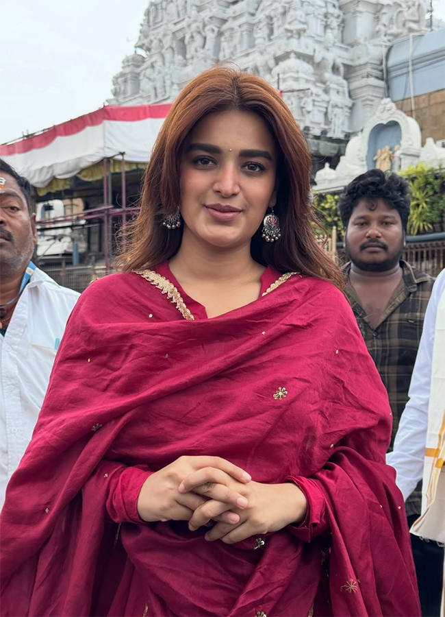 Actress Nidhhi Agerwal in Tirumala HD Photos13