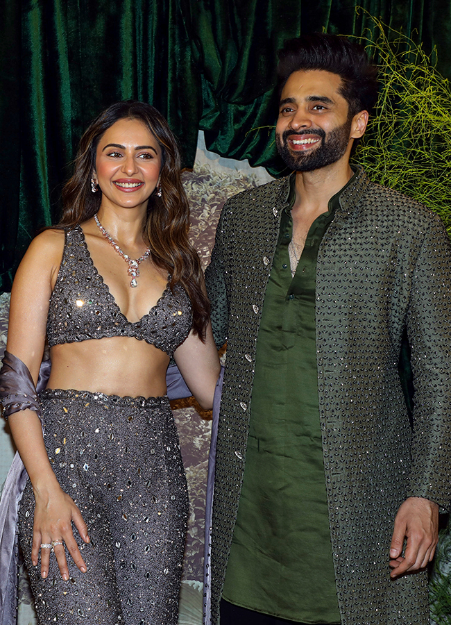 Boney Kapoor Daughter Anshula Kapoor Wedding Reception Viral Photos6