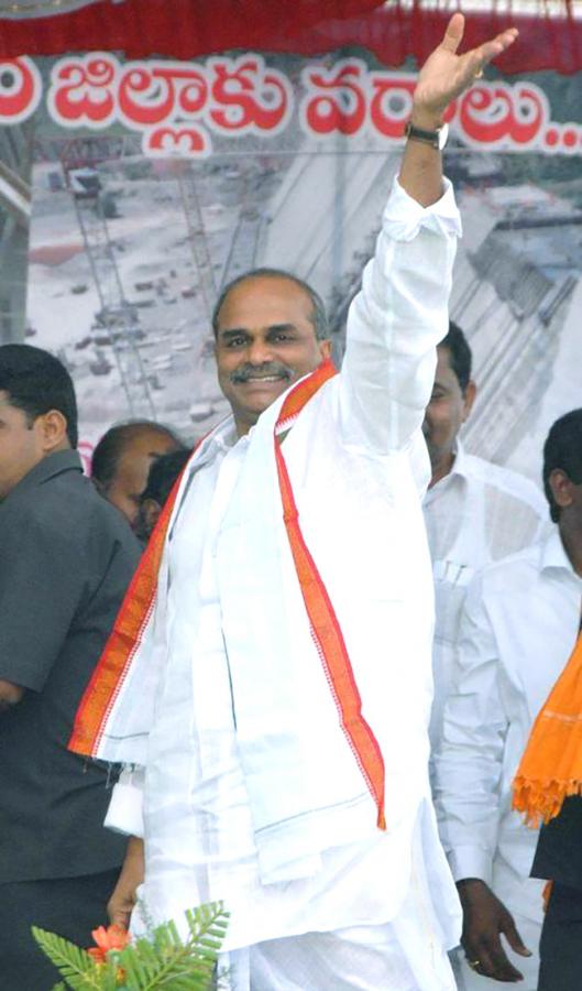 Remembering YS Rajasekhara Reddy on His Birth Anniversary Photos18