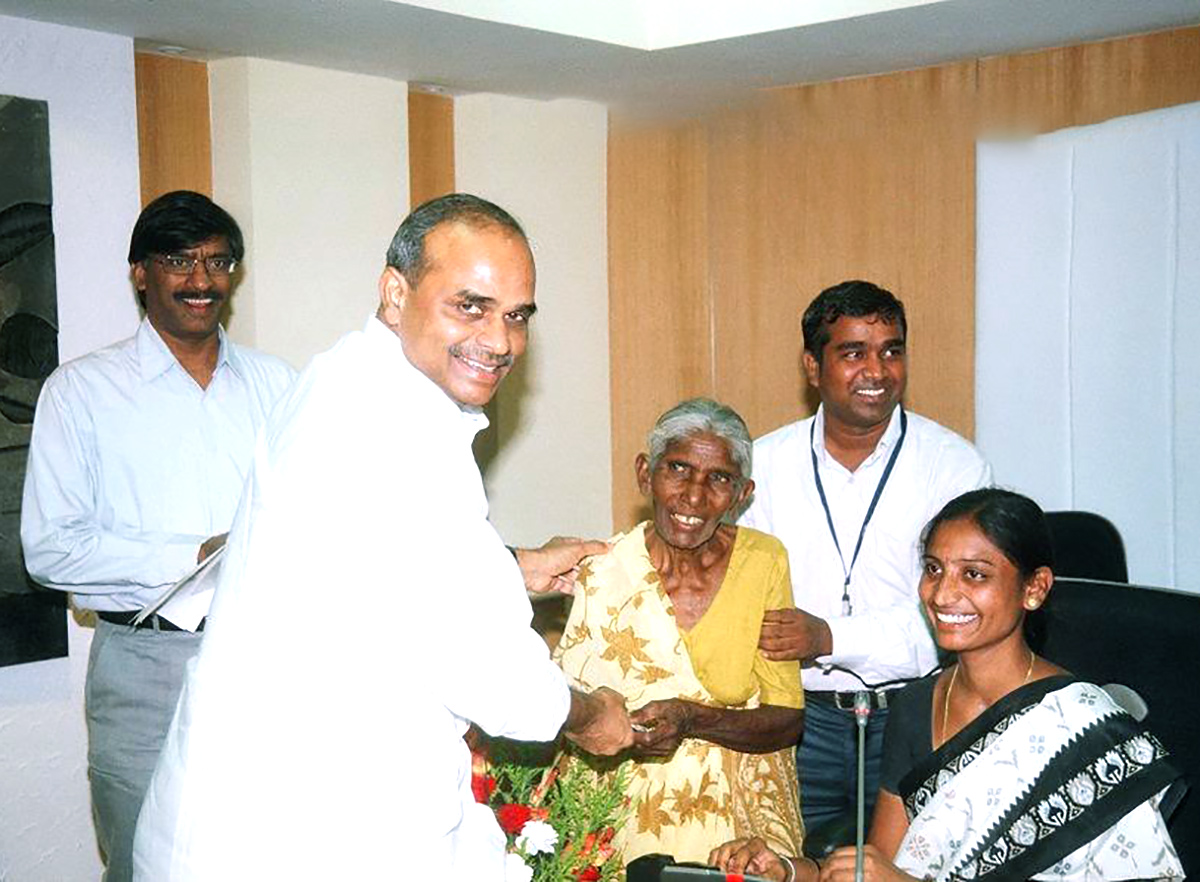 Remembering YS Rajasekhara Reddy on His Birth Anniversary Photos9