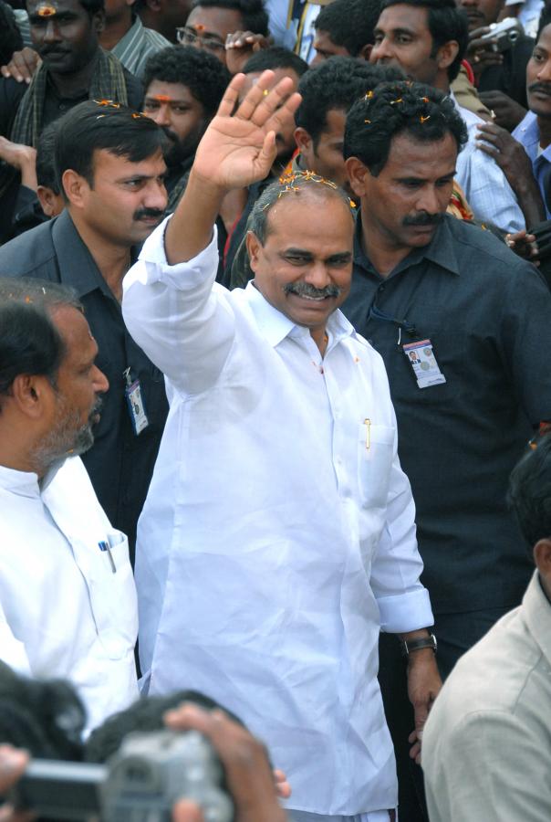 Remembering YS Rajasekhara Reddy on His Birth Anniversary Photos32