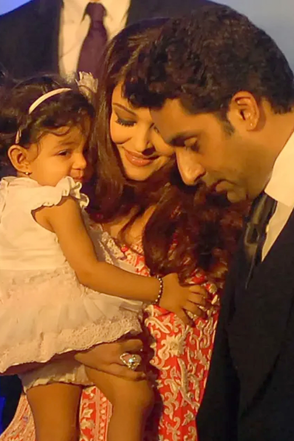 Aishwarya Rai Bachchan gets French honour Photos2