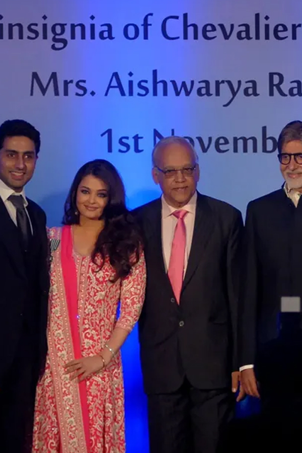 Aishwarya Rai Bachchan gets French honour Photos3