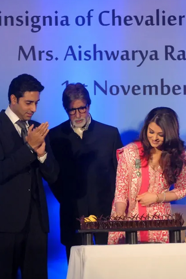 Aishwarya Rai Bachchan gets French honour Photos7