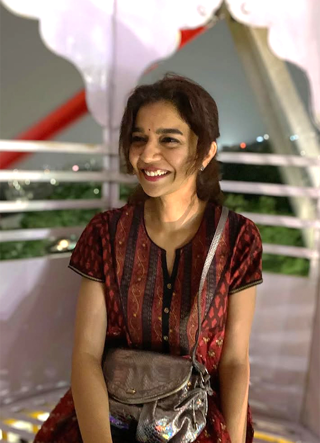 Colors Swathi announces marriage to director Srikanth Nagothi15