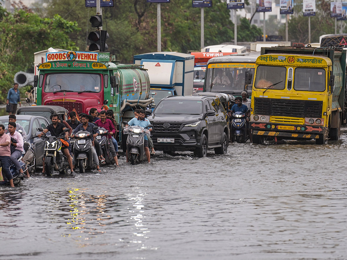 Heavy Rains in Maharashtra Viral Photos31
