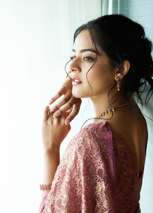 The Raja Saab Beauty Spotted in Vizag Photos10