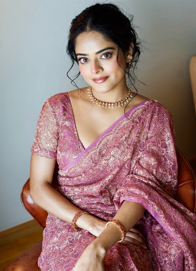 The Raja Saab Beauty Spotted in Vizag Photos5