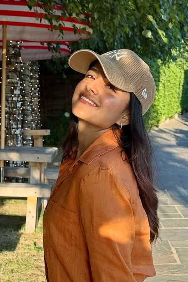 Actress Vaishnavi Chaitanya Enjoing In vacation Photos2