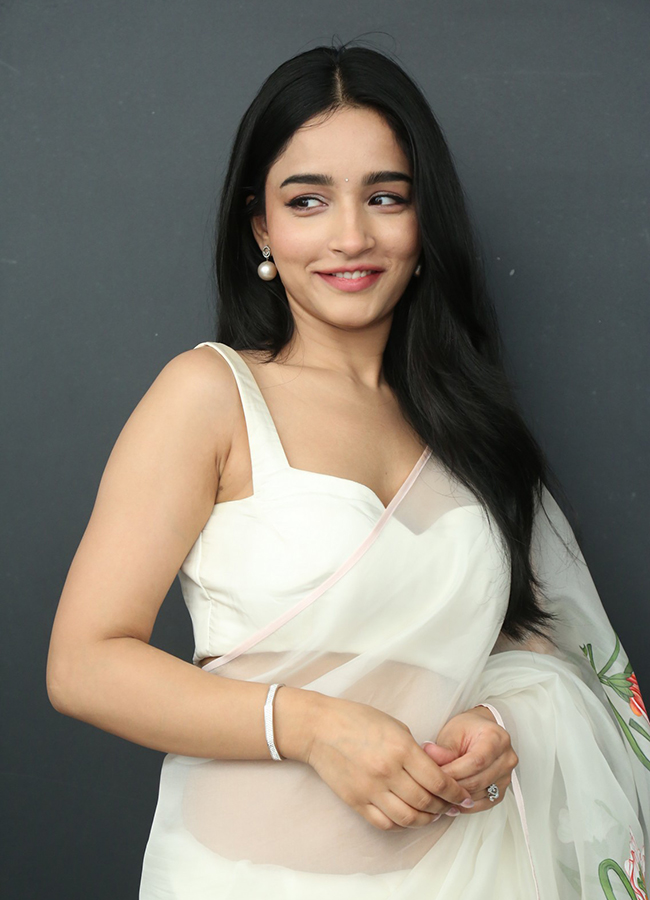 Actress Vishakha Dhiman Latest Exclusive Photos12