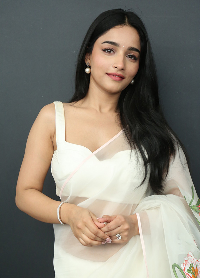 Actress Vishakha Dhiman Latest Exclusive Photos13