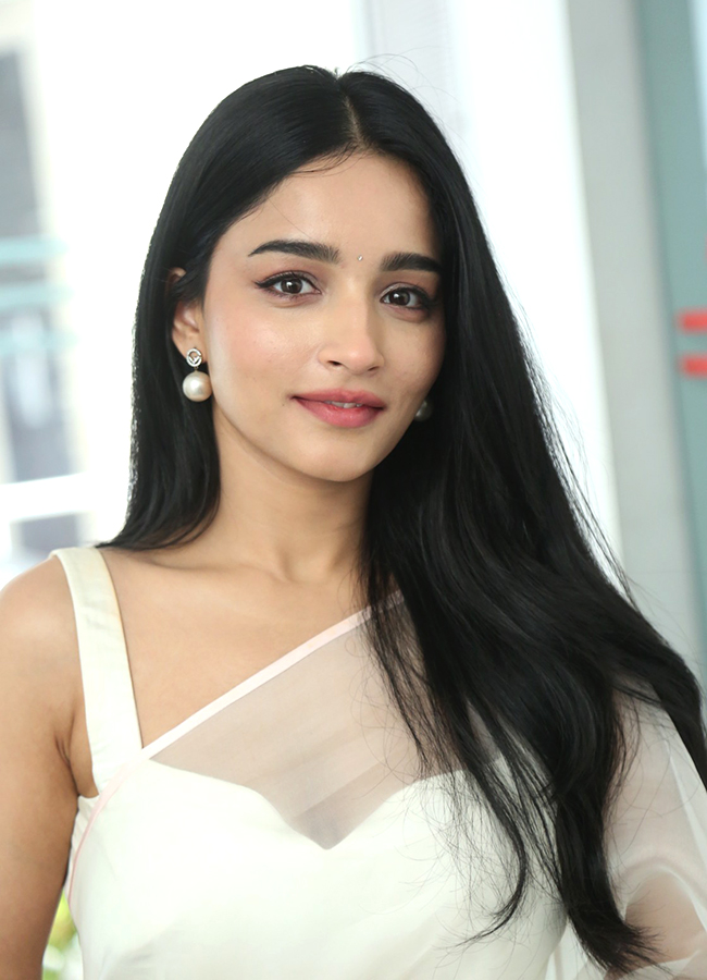 Actress Vishakha Dhiman Latest Exclusive Photos2