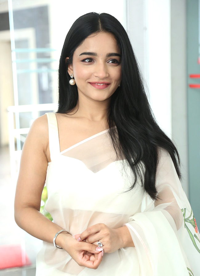 Actress Vishakha Dhiman Latest Exclusive Photos3