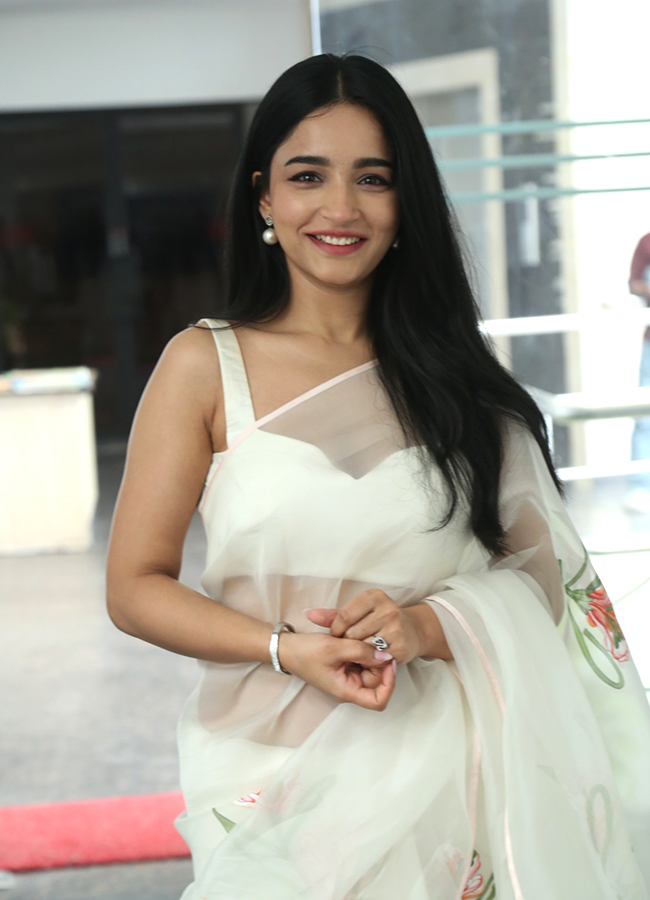 Actress Vishakha Dhiman Latest Exclusive Photos8