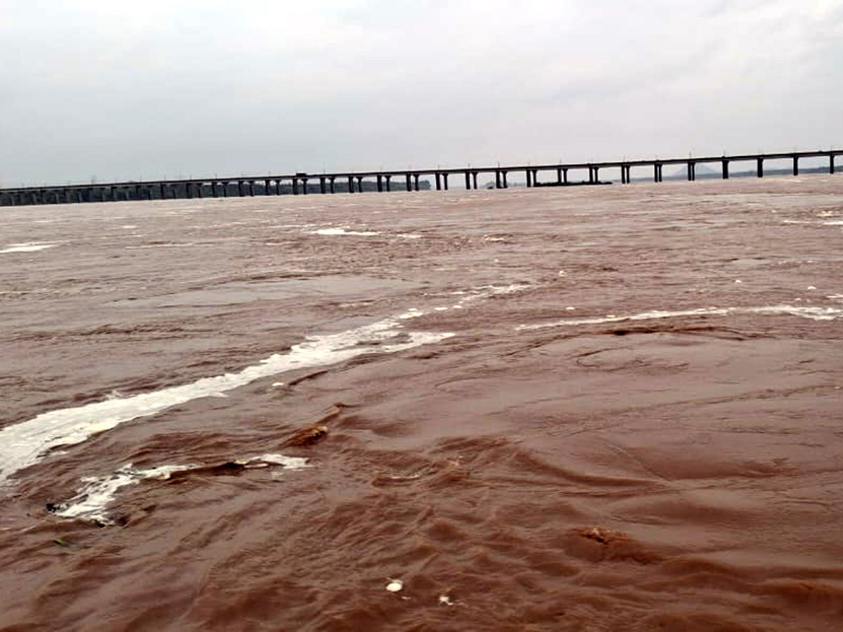 Godavari in Spate First Danger Warning Issued at Bhadrachalam7