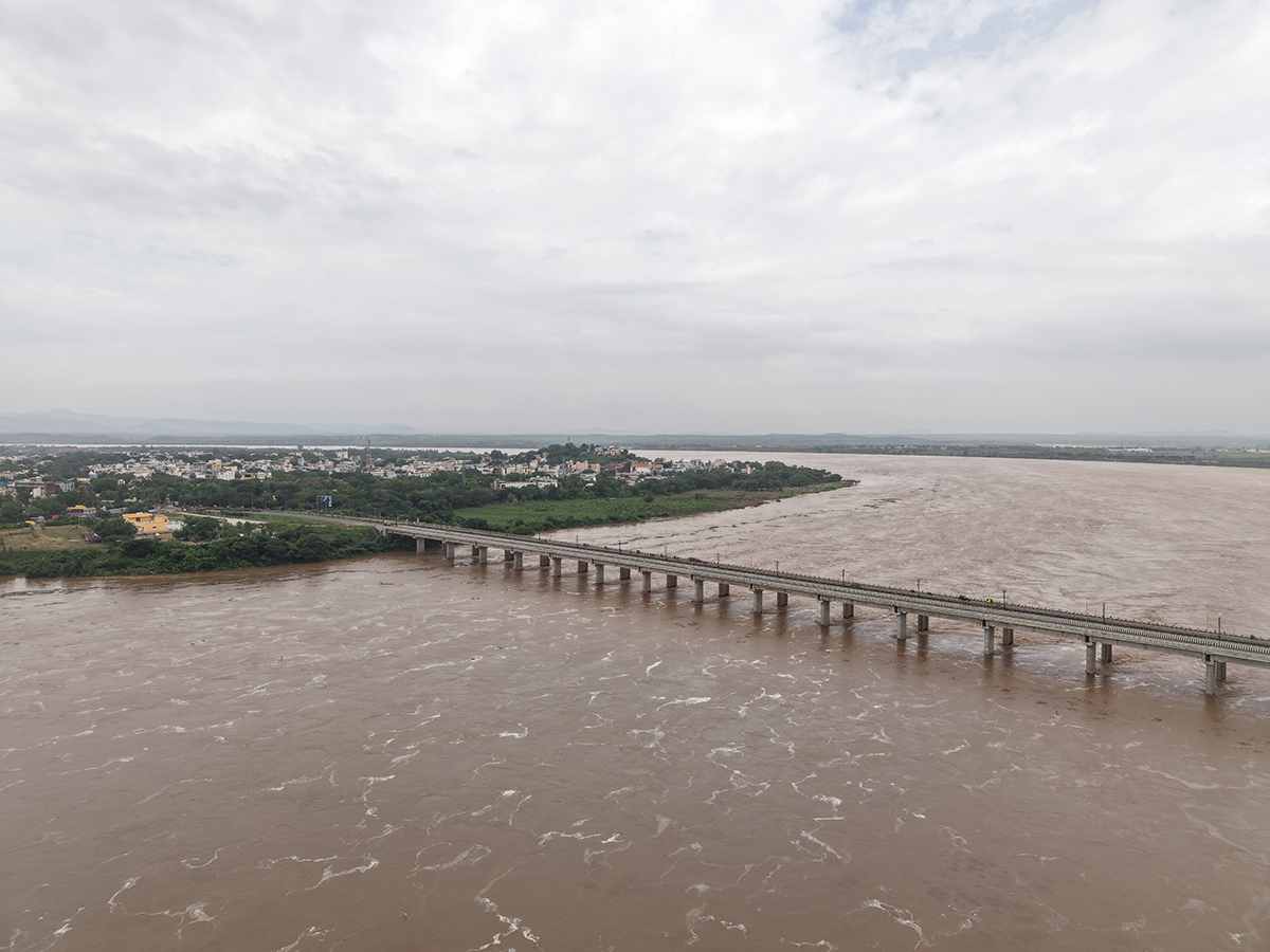 Godavari in Spate First Danger Warning Issued at Bhadrachalam8