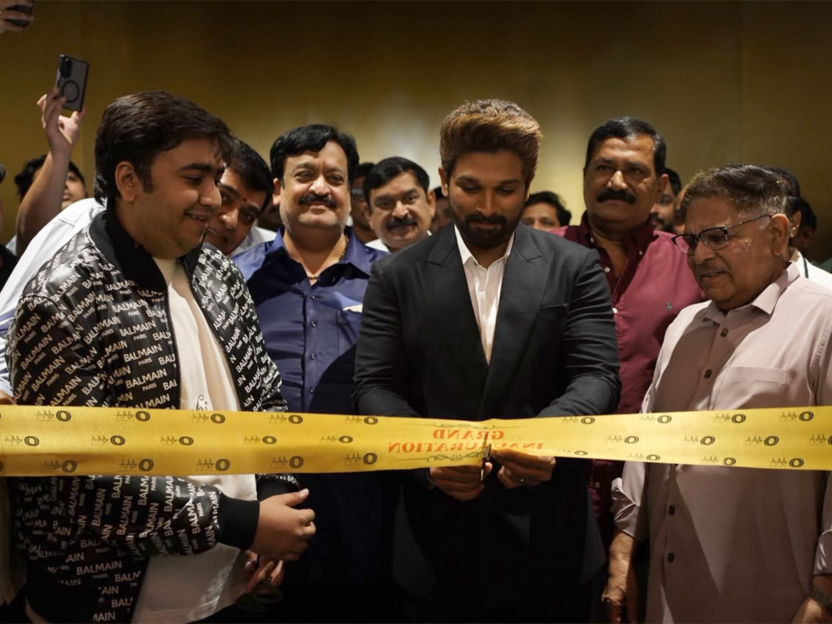 Allu Arjun AAA Cinemas Grand Opening Event Vizag5