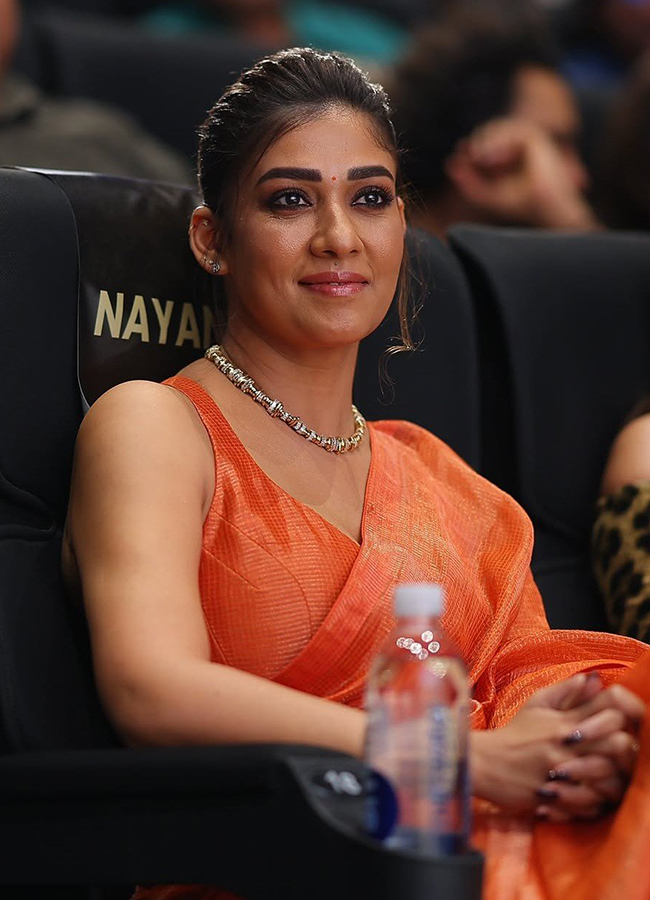 Rocking Star Yash Toxic Movie Trailer Launch Event HD Photos6