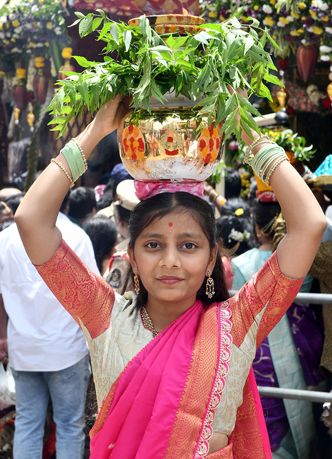 bonalu 2026 celebrations in hyderabad25