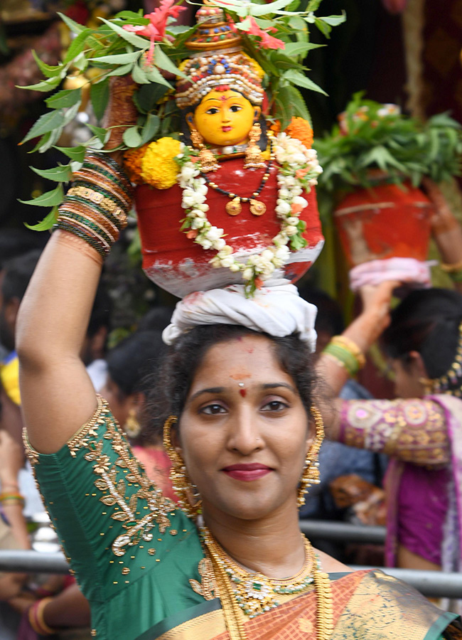 bonalu 2026 celebrations in hyderabad26