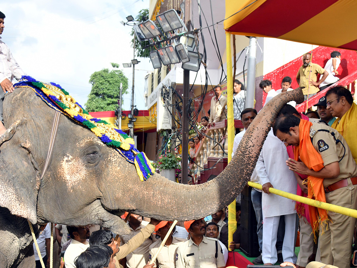 Hyderabad : Lal Darwaza Bonalu 2026 HD Photos17