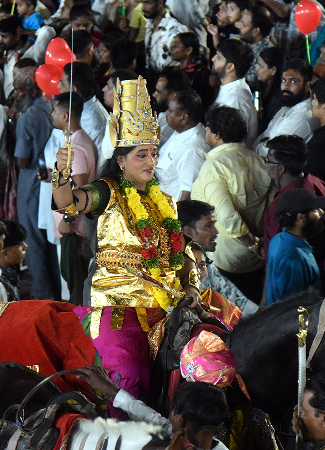 Hyderabad : Lal Darwaza Bonalu 2026 HD Photos36