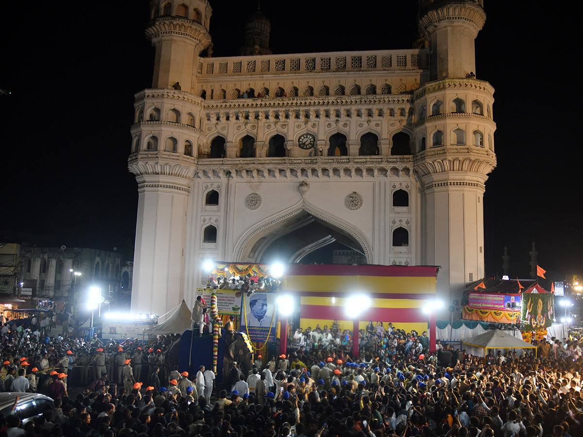 Hyderabad : Lal Darwaza Bonalu 2026 HD Photos40