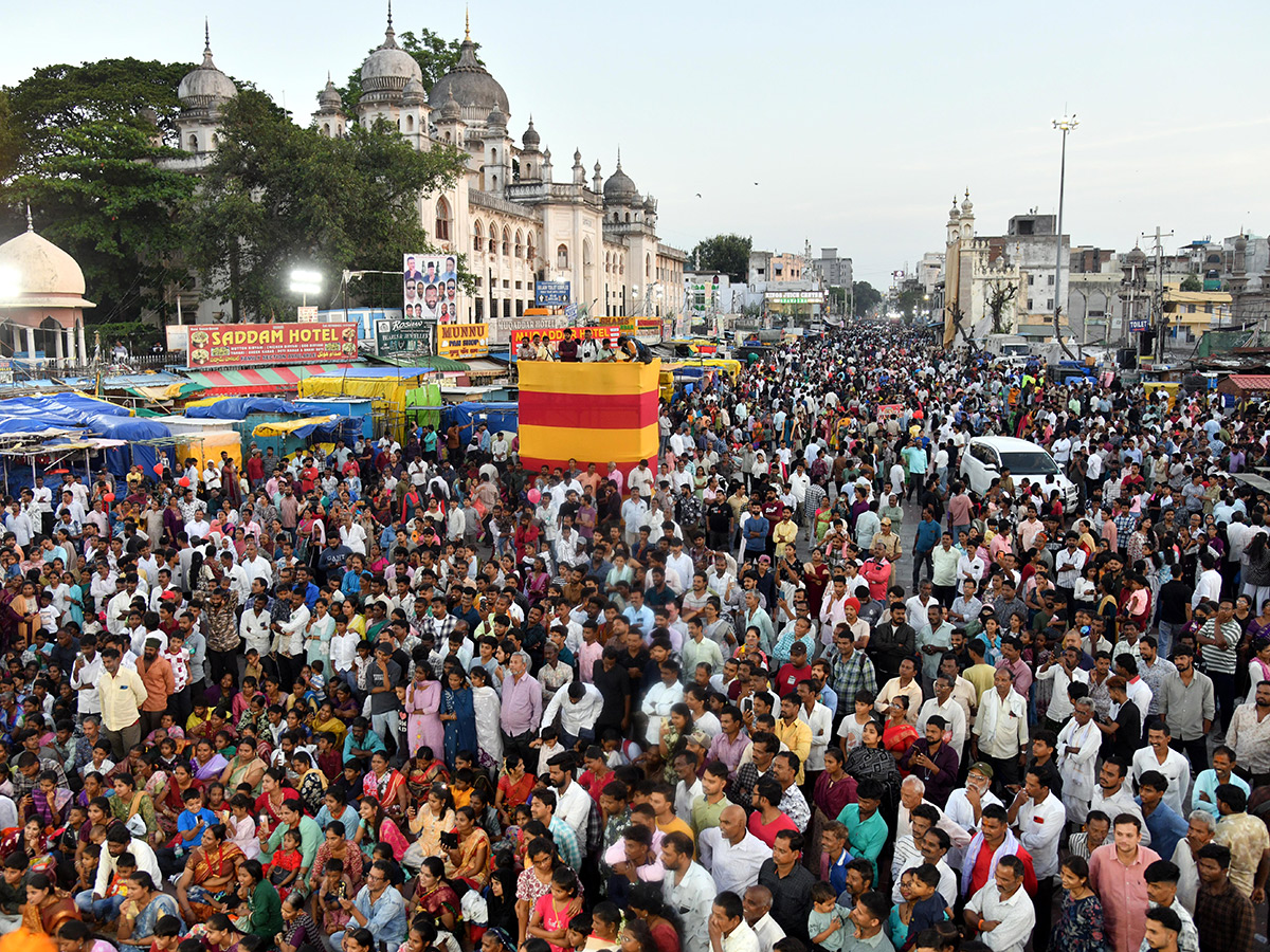 Hyderabad : Lal Darwaza Bonalu 2026 HD Photos43