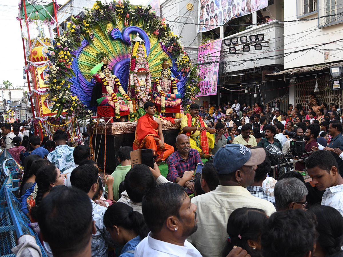 Hyderabad : Lal Darwaza Bonalu 2026 HD Photos7