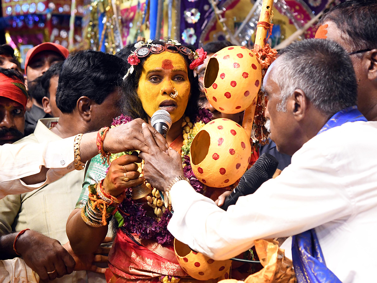 Hyderabad : Lal Darwaza Bonalu 2026 HD Photos8
