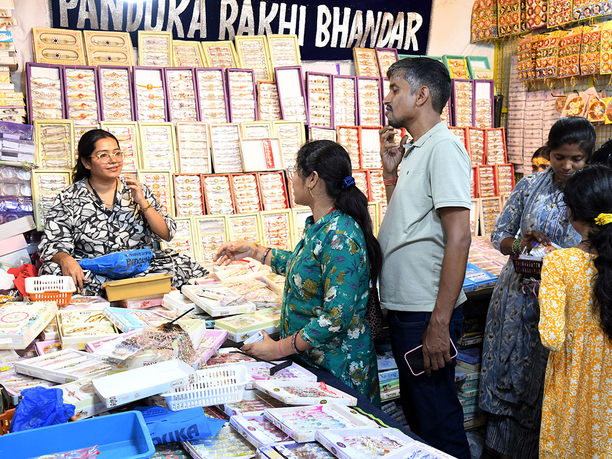 Rakhi festival buzz begins in Hyderabad shops15