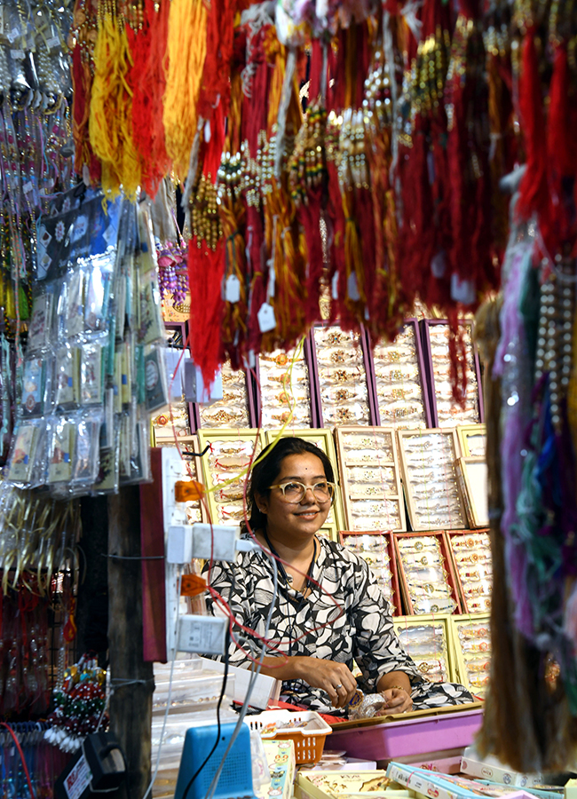 Rakhi festival buzz begins in Hyderabad shops17