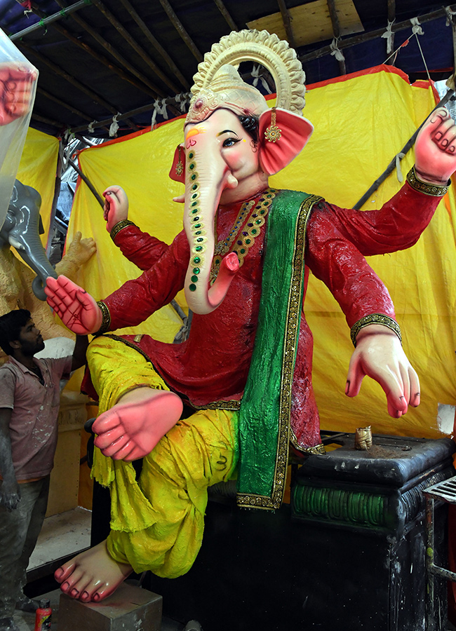 Ganesh Chaturthi 2026 Celebrations Begins in Hyderabad21