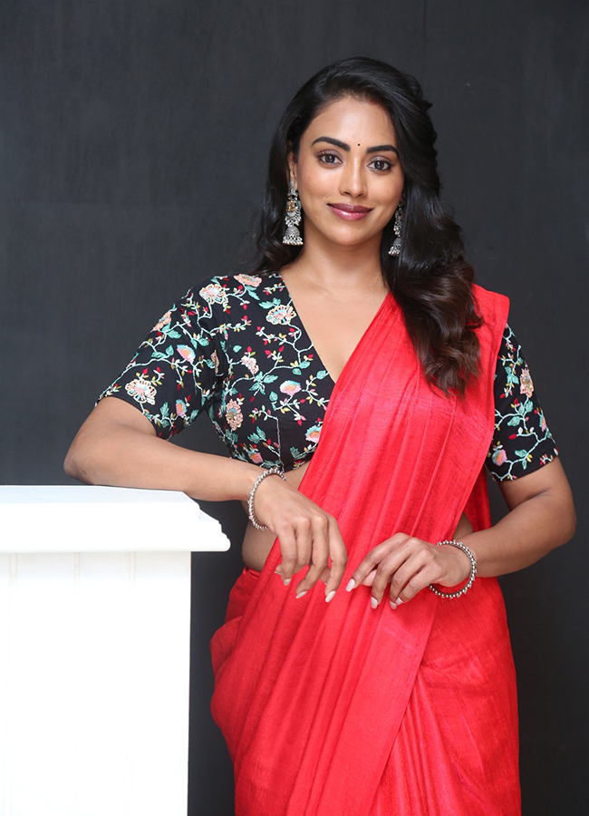 Actress Kamakshi Bhaskarla Exclusive Interview HD Photos13