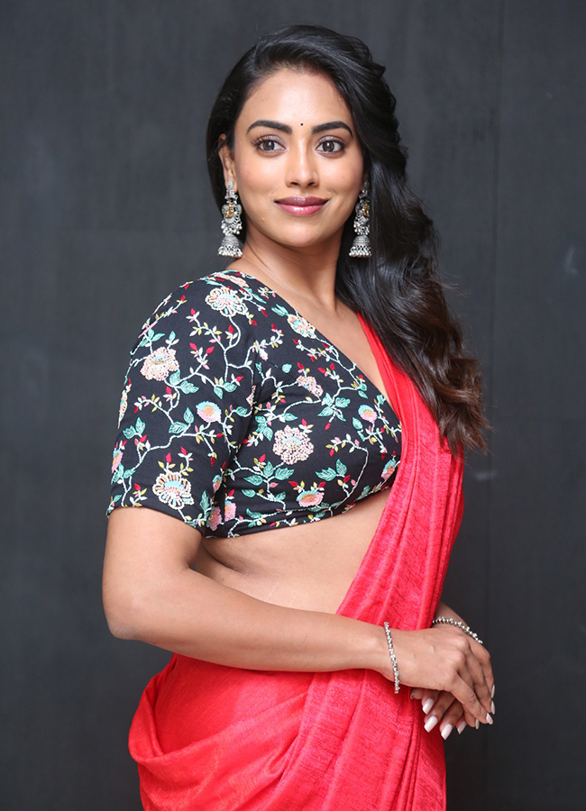 Actress Kamakshi Bhaskarla Exclusive Interview HD Photos15