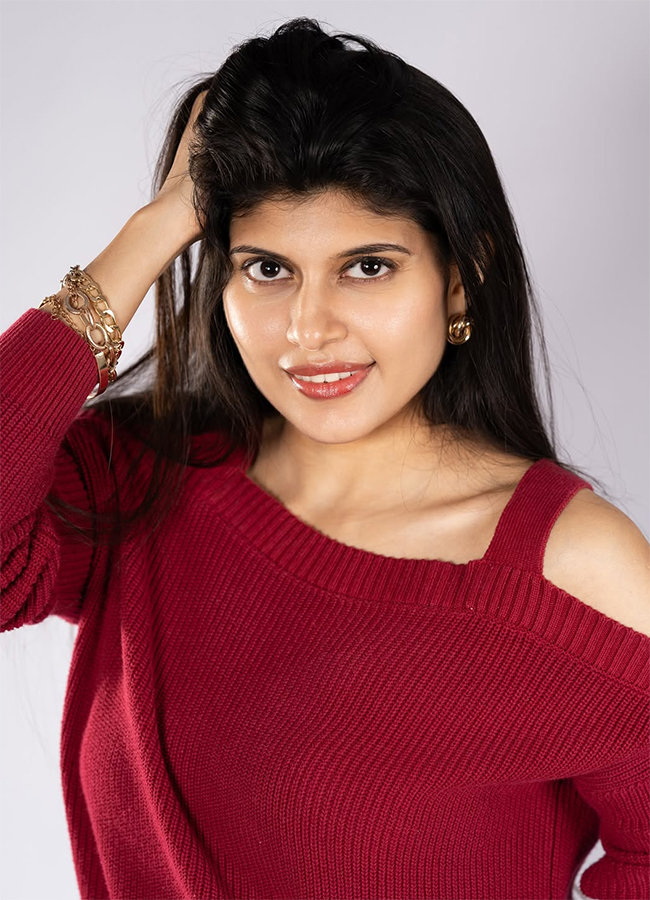 Malliswari Movie Child Artist Greeshma Nethrikaa Exclusive Photos24