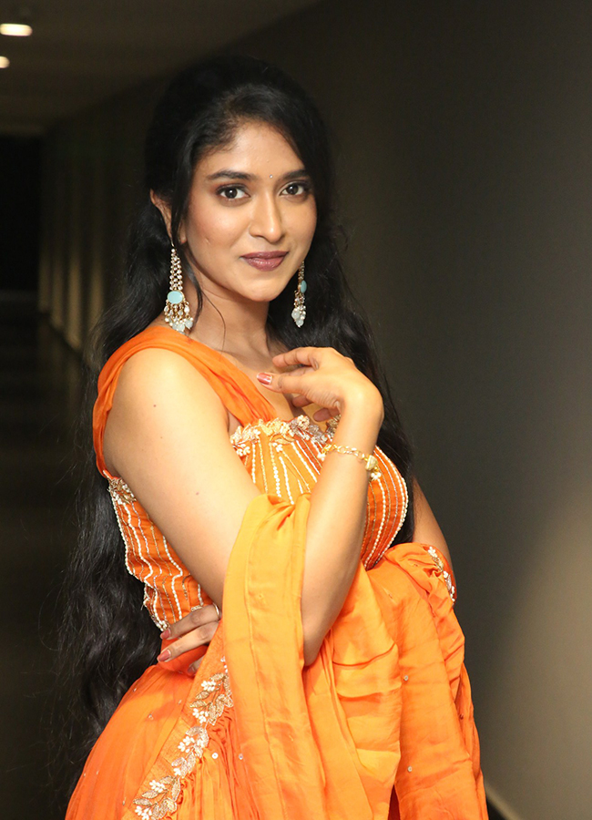 Gorgeous Veda Jalandhar At Ameer Log Trailer Launch Event16