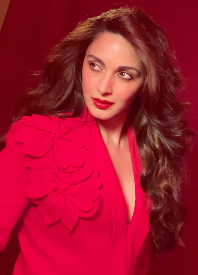 Kiara Advani At Toxic Movie Mumbai Music Launch6