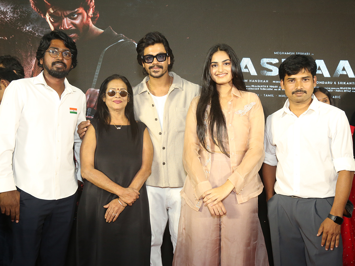 Aasmaan Movie First Look Motion Poster Launch Event 13