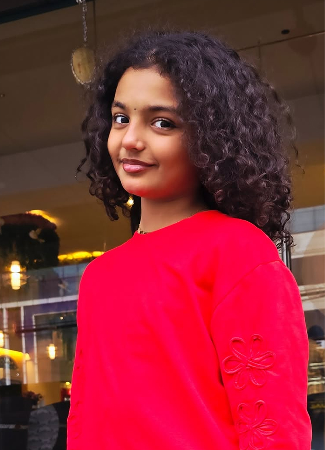 Irumudi Child Artist Baby Nakshathra Trending Photos11