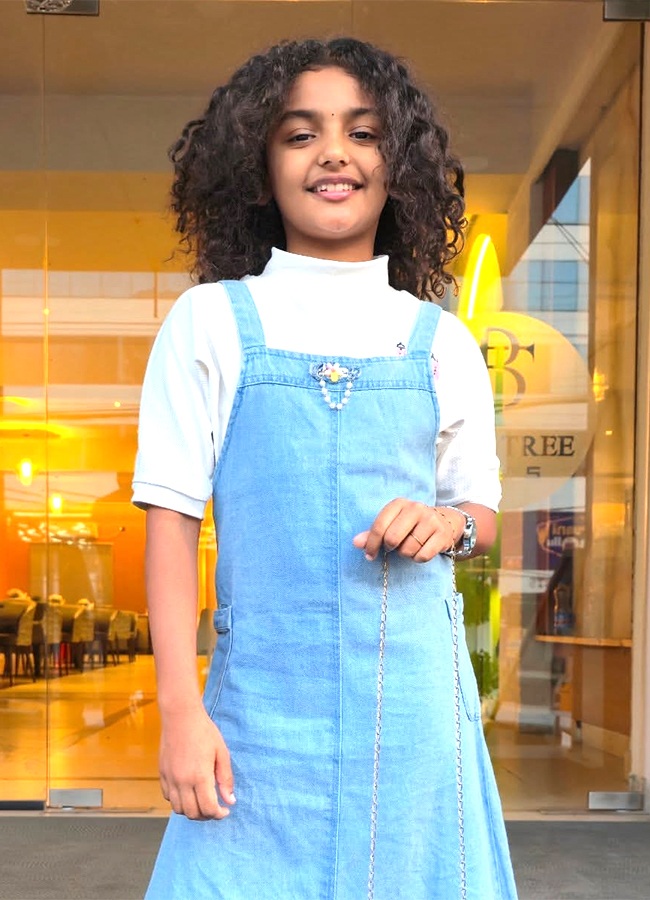 Irumudi Child Artist Baby Nakshathra Trending Photos15