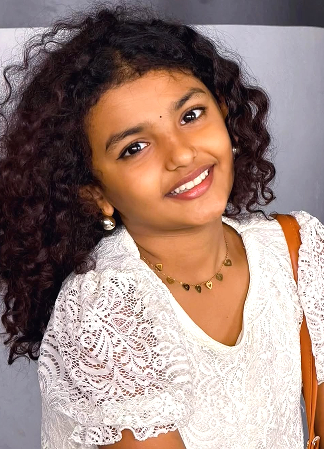 Irumudi Child Artist Baby Nakshathra Trending Photos3