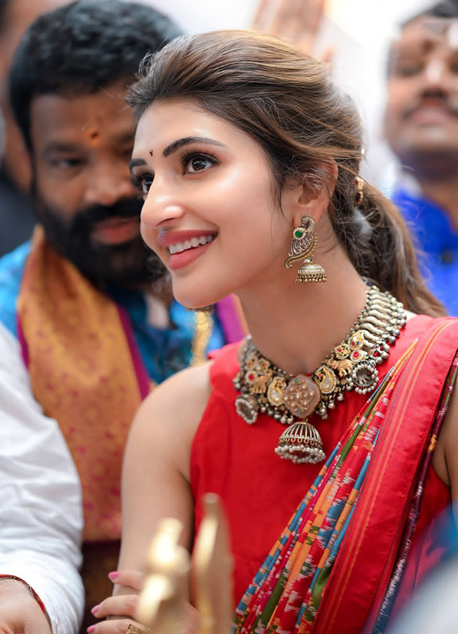 Actress Sreeleela Creates a buzz in Uppal Hyderabad12