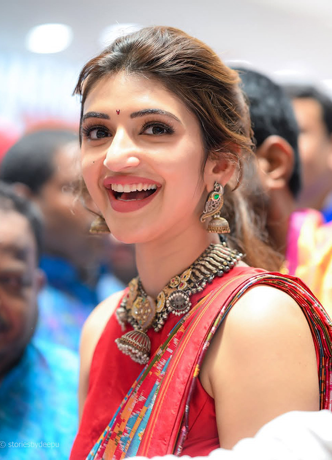 Actress Sreeleela Creates a buzz in Uppal Hyderabad3