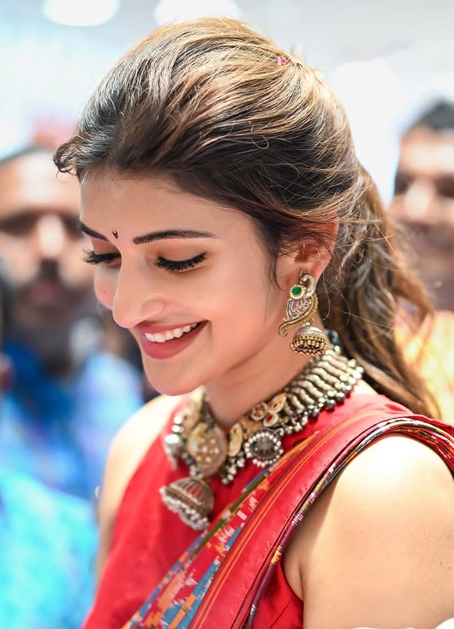 Actress Sreeleela Creates a buzz in Uppal Hyderabad4