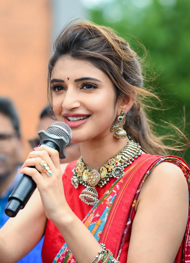 Actress Sreeleela Creates a buzz in Uppal Hyderabad5