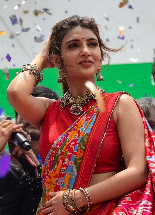 Actress Sreeleela Creates a buzz in Uppal Hyderabad7